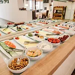 Hotel Römerstube 3*